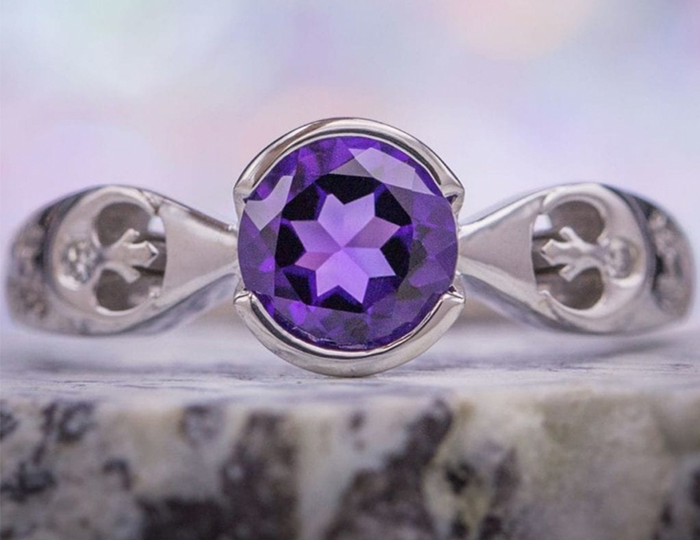 紫水晶象征意义-有许多流行的象征和民间传说（上）