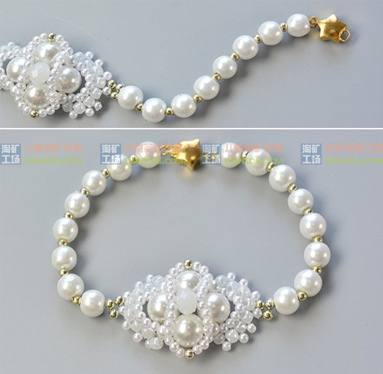 如何制作带有珠花装饰的手工白珍珠珠手链 2