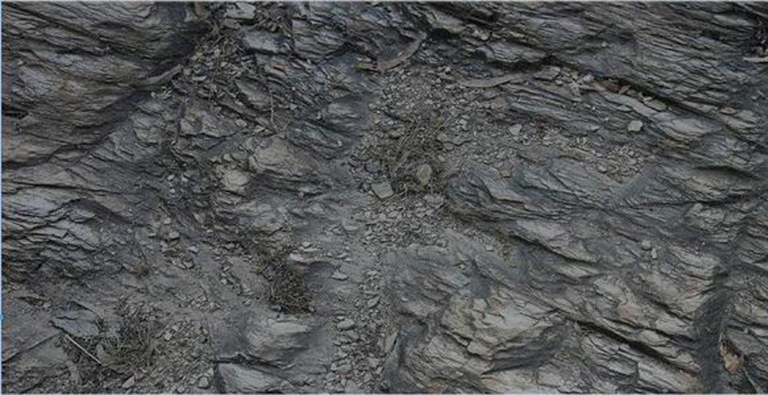 玄武岩的板岩状裂解