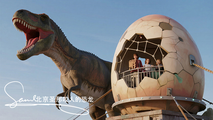 jimeng-2025-06-20-2713-这张图片展示的是一个主题公园的场景。画面左侧是一只大型的霸王龙模型，它张着血盆大....jpeg