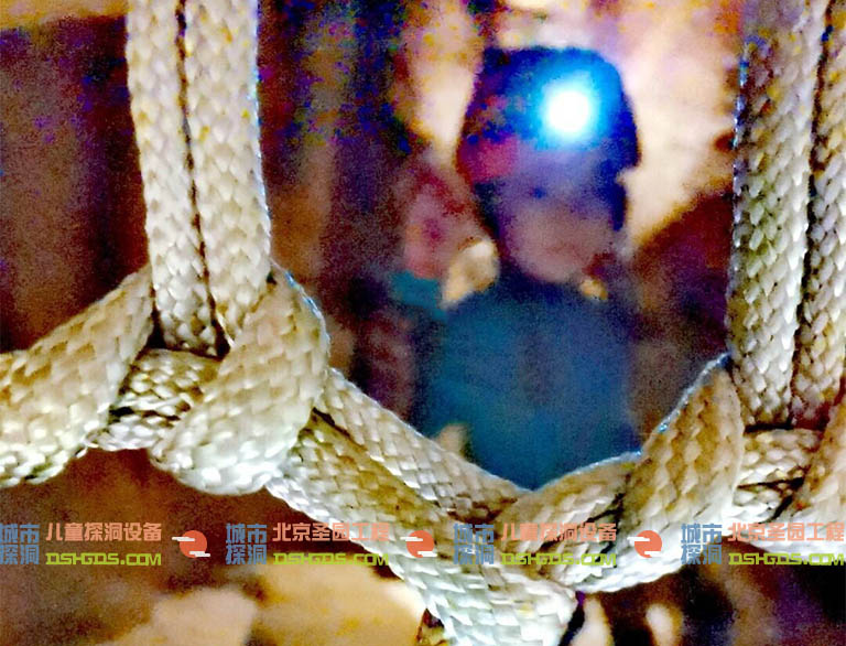 城市探洞.jpg 城市探洞